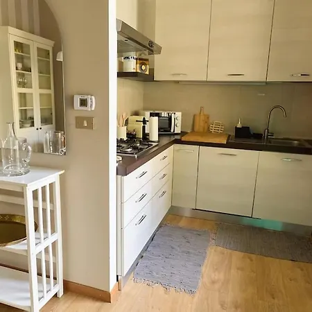 Modern Apartment - Near Isola Distric And Centrale-2